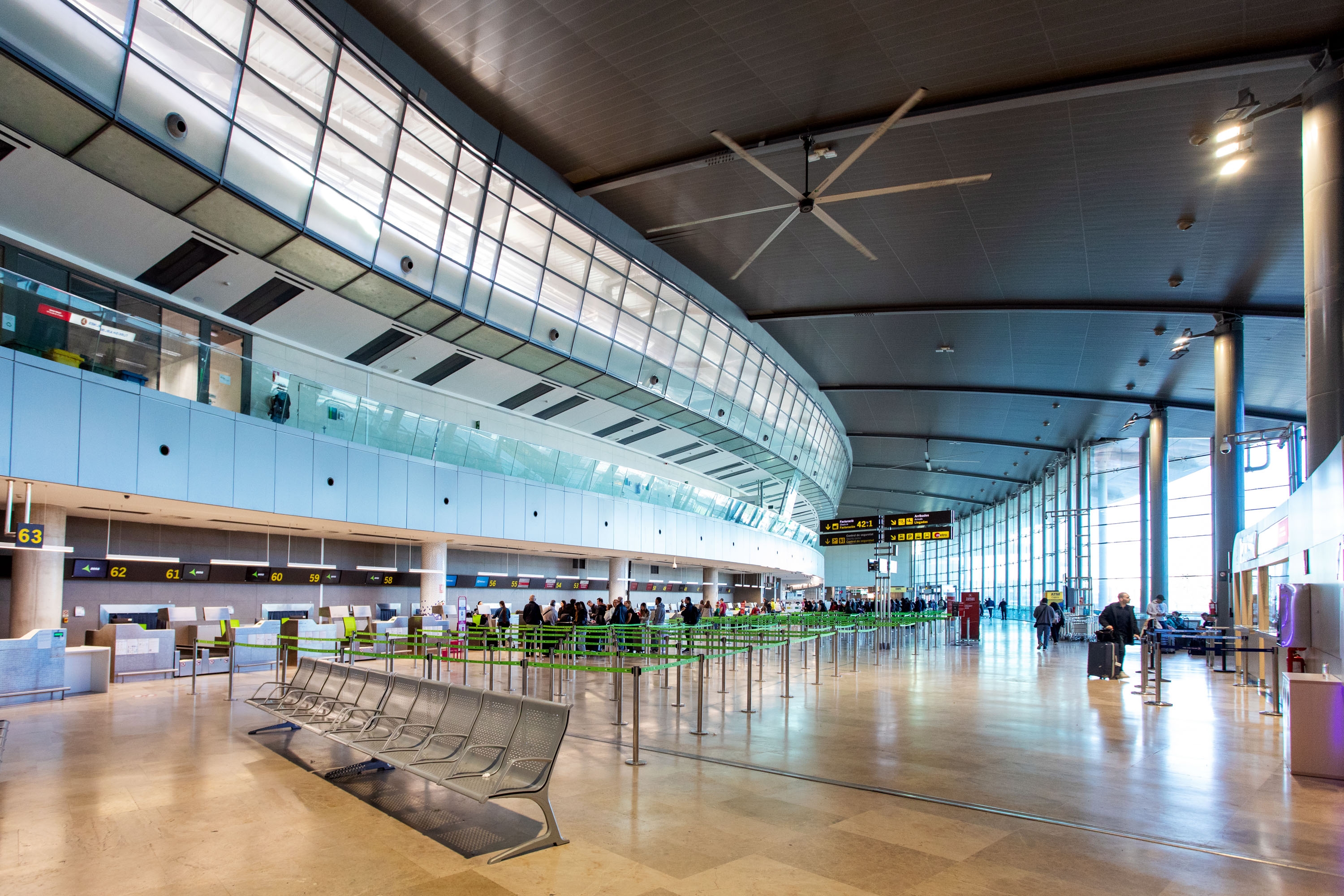 Valencia’s current departure hall is to be fully transformed into the airside part of the terminal. 
